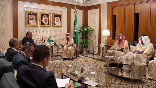 السعودية ومصر تدعوان القوى  السياسية اللبنانية للإسراع في إنهاء الفراغ الرئاسي