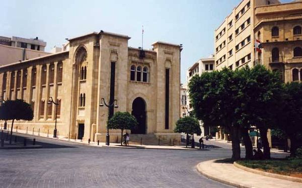 الفراغ في المجلس سيسلم البلاد الى هيئة تأسيسية