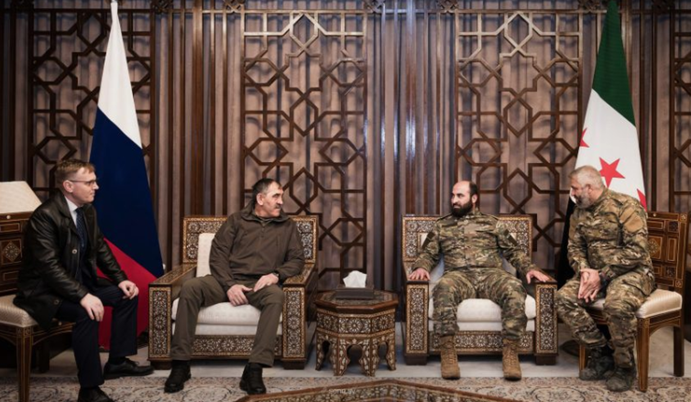 دمشق تستقبل وفدًا روسيًا لتعزيز التعاون العسكري