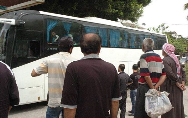 بالفيديو... تفاؤل بين النازحين السوريين العائدين من لبنان إلى مناطقهم