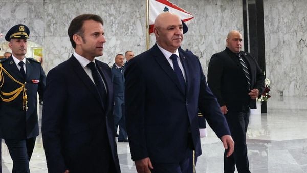 زيارة عون إلى فرنسا تتخطى دعم الجيش إلى ملفات أوسع