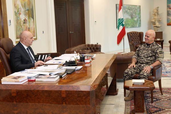 عون: إعادة تعزيز دور المرفأ تشكّل جزءاً أساسياً 
من استعادة لبنان لموقعه الإقتصادي واللوجستي في المنطقة