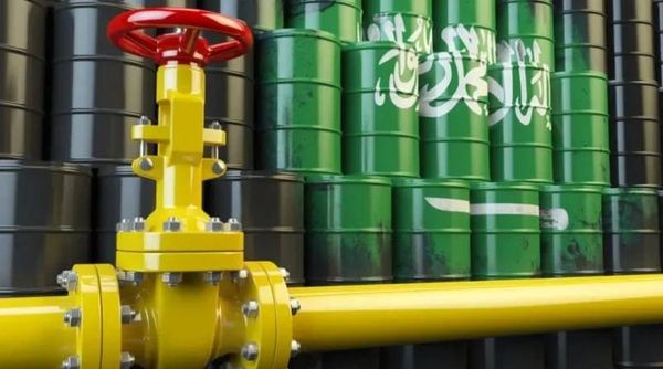 صادرات السعودية من النفط تسجل أعلى مستوى منذ أكثر من عامين ونصف