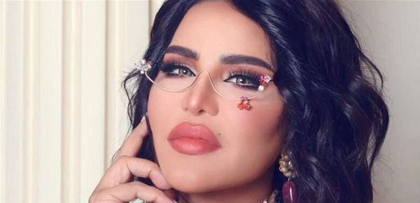 أحلام تتغزل بنفسها.. وتصدم الجمهور بنحافتها (فيديو)