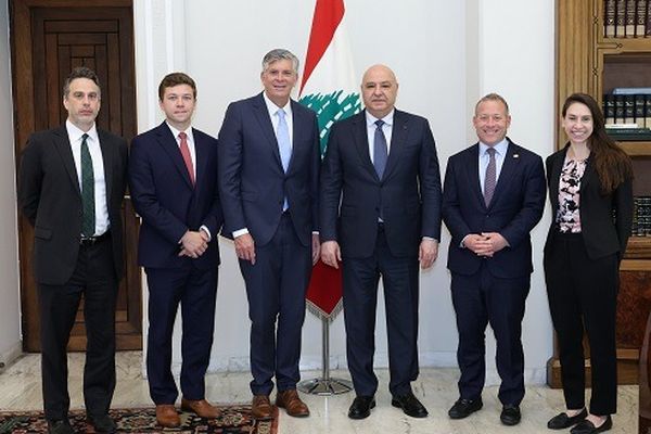 الرئيس جوزاف عون لوفد الكونغرس الأميركي: لبنان يعوّل على الولايات المتحدة للضغط على إسرائيل وإلزامها تنفيذ "اتفاق الإطار" بالكامل.