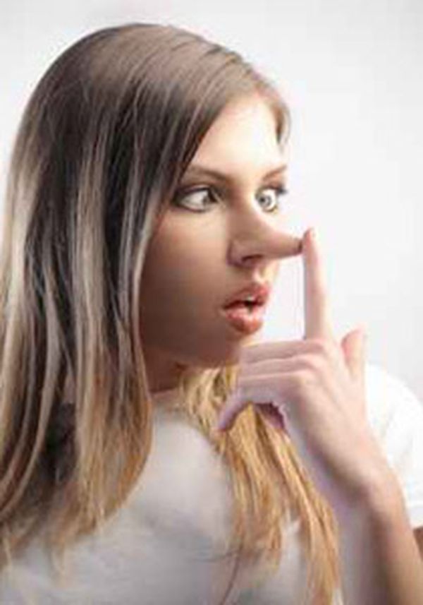 الأول من نيسان.. تقليد دخيل على المجتمع العربي