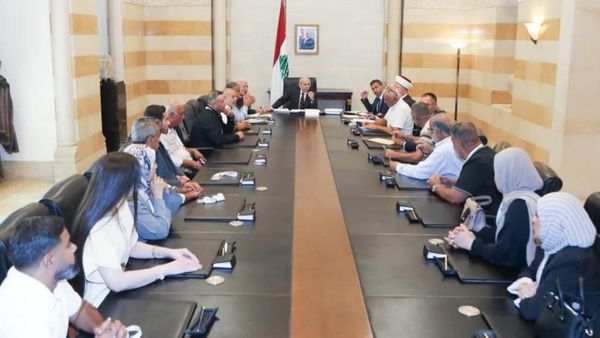 وفد القرى الحدودية في السراي.. وسلام يتعهّد بمتابعة المطالب