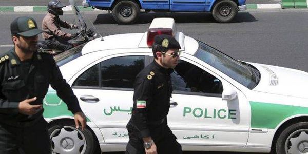 إيران: مقتل ضابط شرطة في اعتداء إرهابي