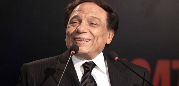 عادل إمام تنبأ بوفاة فنان وبكى عليه.. 