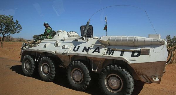 "يوناميد" تخفض قواتها في دارفور بداية العام المقبل