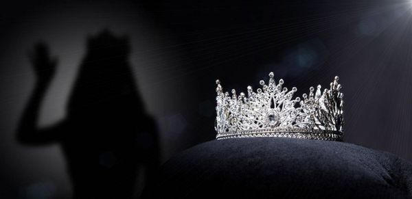 ملكة جمال شهيرة: أرجوكم لا تتداولوا إشاعة وفاتي!