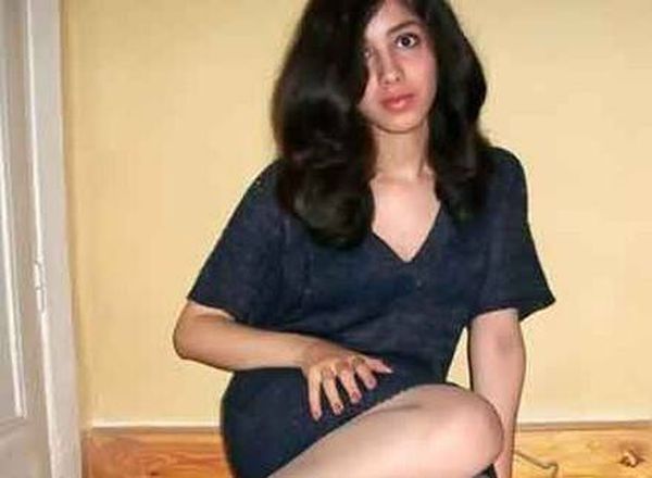 علياء المهدي ترد على داعش "سأصنع فستاناً كاملاً شفافاً من علم داعش"