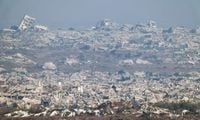 غزة.. انتشال جثامين 233 فلسطينيًا من تحت أنقاض 20 منزلًا