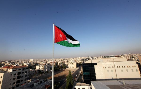 الأردن يسجل ثالث أعلى حصيلة إصابات أسبوعية بكورونا