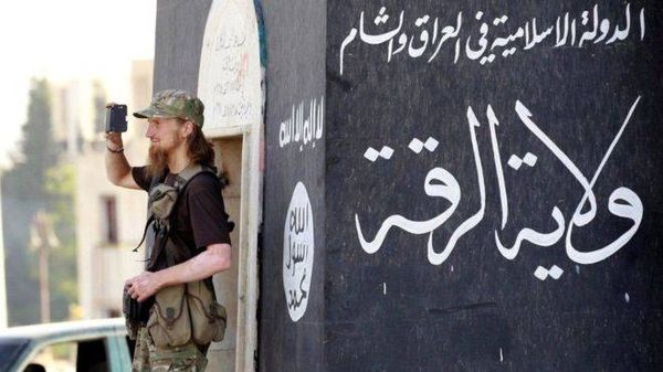 كم بقي من مقاتلي داعش الأجانب في سوريا والعراق؟