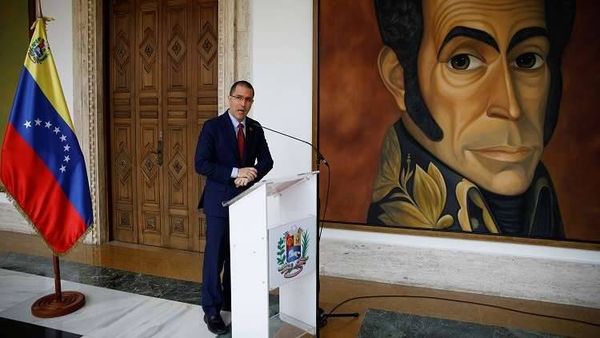 كاراكاس: موقف روسيا الداعم للشرعية في بلادنا متوافق تماما مع القانون الدولي