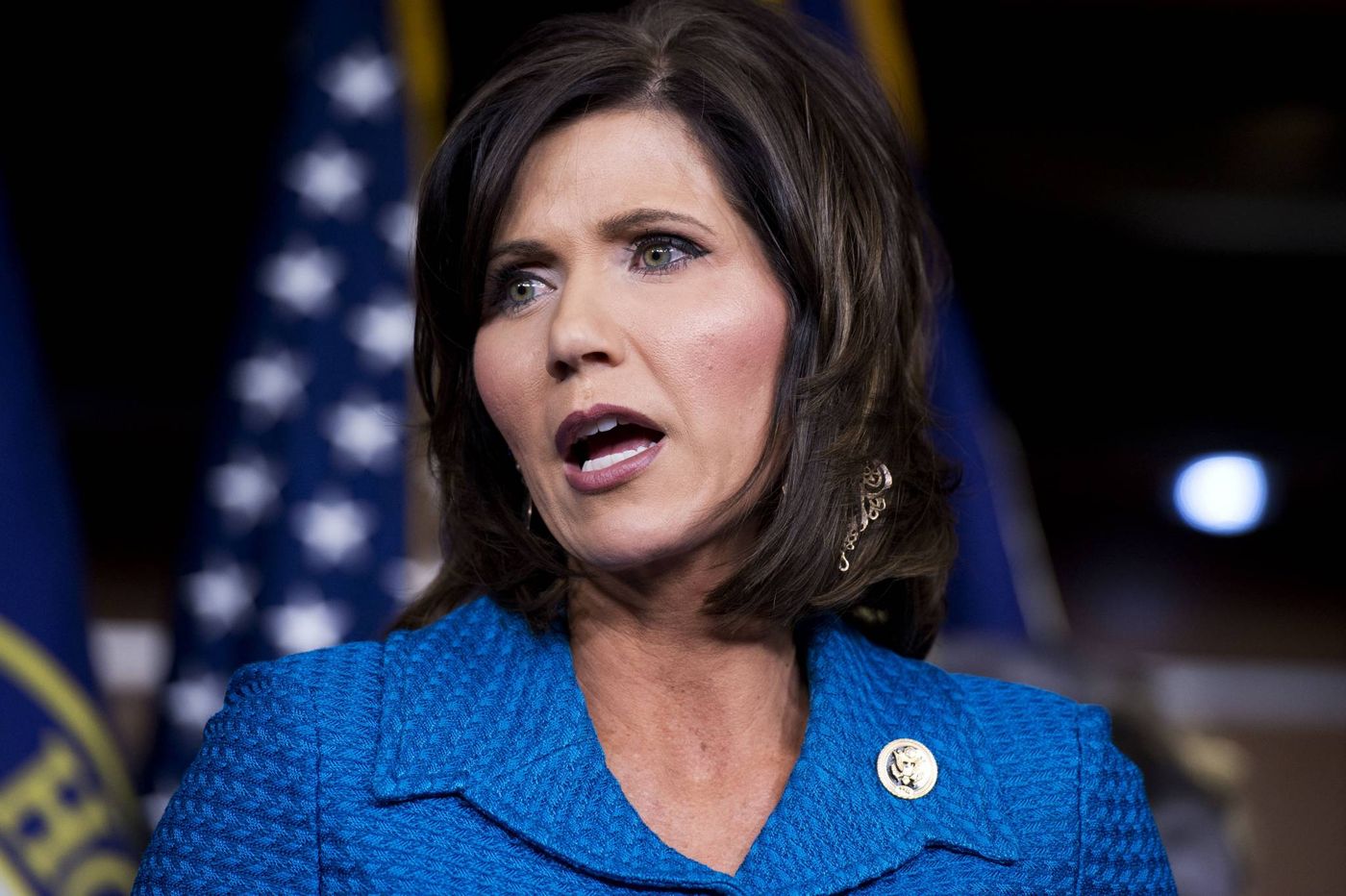 ضابط هجرة يسبب بلبلة في أميركا... ووزيرة الأمن الداخلي توضّح