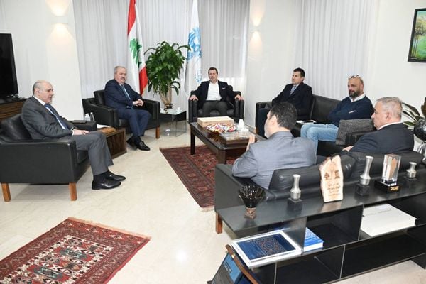 تلزيم إصدار الطابع الإلكتروني بين جابر وشحادة