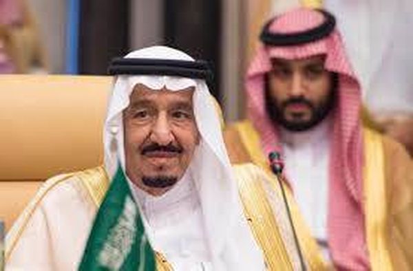من يتولي مهمة الردّ على المكالمات الهاتفية الموجهة الى الملك السعودي؟