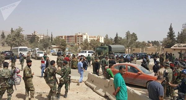 51 حافلة تقل 3268 شخصا تستعد للخروج من عربين وجوبر وزملكا إلى إدلب