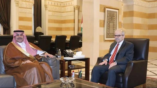 سلام يستقبل السفير السعودي في زيارة بروتوكولية