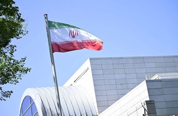 الخارجية الإيرانية تدين الهجمات الأميركية والانتهاكات المتكررة للعهود