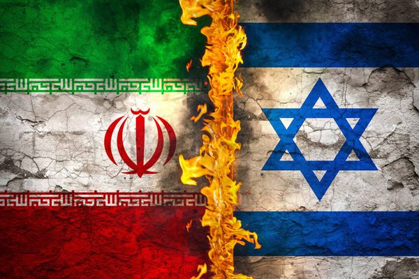 الثقافة الايرانية في مواجهة الحرب «الاسرائيلية»
