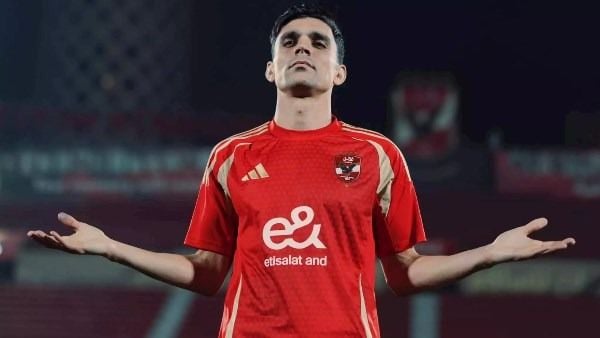 عروض ليبية تهدد بقاء بن شرقي مع الأهلي