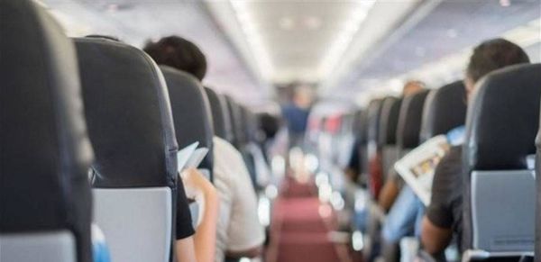 بعد صراخٍ وتهديد وشتائم.. هبوط طائرة اضطرارياً بسبب "مرحاض"!