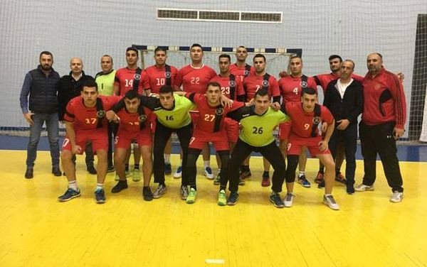 فوز مثير للجيش على الجمهور

في بطولة لبنان لـكــرة اليد