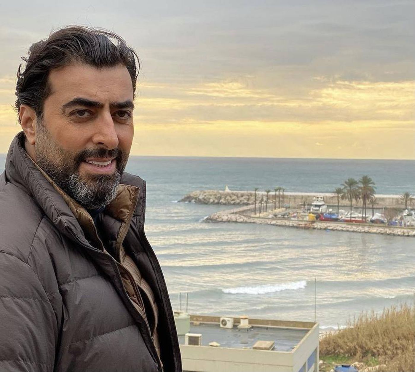 بسبب صورة.. باسم ياخور يرد على اتهامه بدعم المثليين