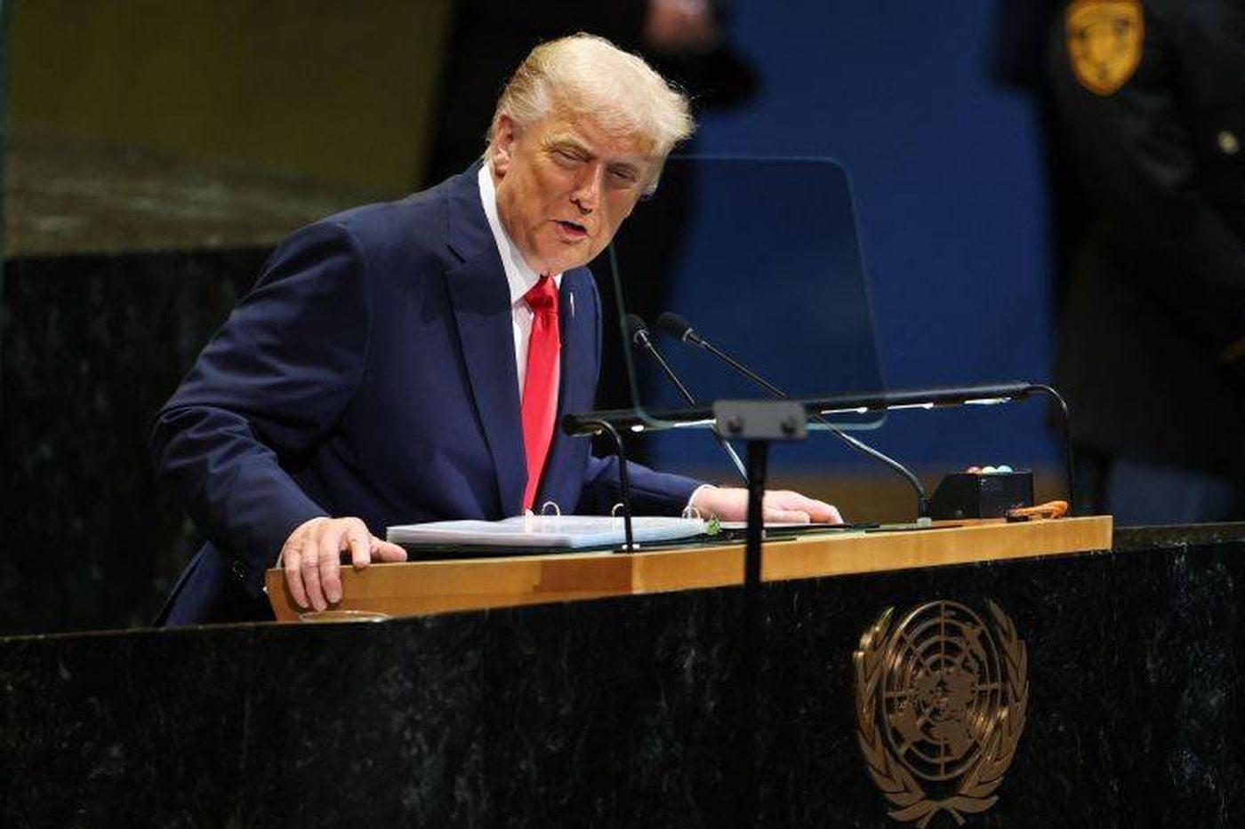 بهدف انجاز أتفاق مع ايران.. ترامب يعلّق "مشروع الحرية" في هرمز!