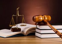 استدعاء الصحافي حسن عليق للتحقيق..هل من مذكرات توقيف؟