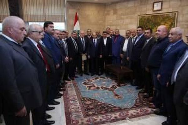 عون: المطالب التي رفعتها نقابات قطاع النقل في لبنان ستكون موضع درس