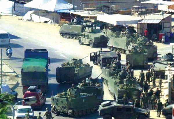 14 آذار ترفض اقتراحات السيد نصرالله بشأن الحكومة والتسوية ...
اجتماع سليمان ــ ميقاتي ــ قهوجي والجيش لن ينسحب بعد اليوم من محاور طرابلس ...
اللواء ابراهيم يعلن أن شخصاً اطلعه على معلومات بشأن مكان المطرانين ...
تفجيرا المسجدين في طرابلس موضع تجاذب كلامي ولا وفاق بين عيد ونواب المدينة