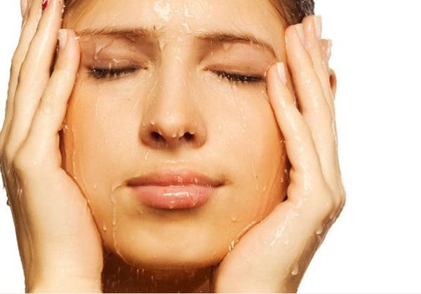 اليك الحيل الأساسية لمحاربة تعرّق الوجه