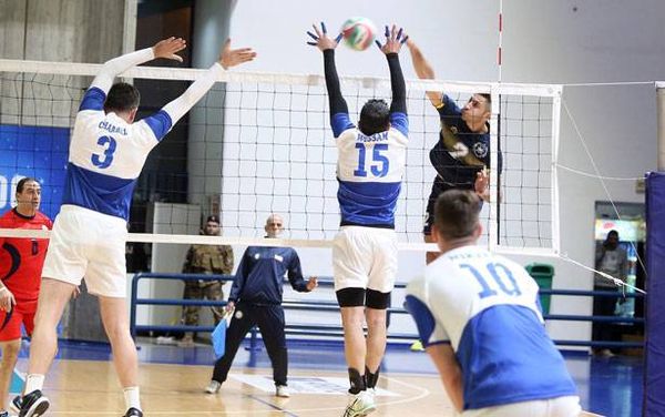 بطولة لبنان في الكرة الطائرة

اللقب لن يفلت من الأندية الشمالية :

سبيدبول شكا، الزهراء الميناء أم تنورين؟