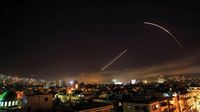 عدوان إسرائيلي يستهدف مطار حلب ومواقع عسكرية في دمشق
