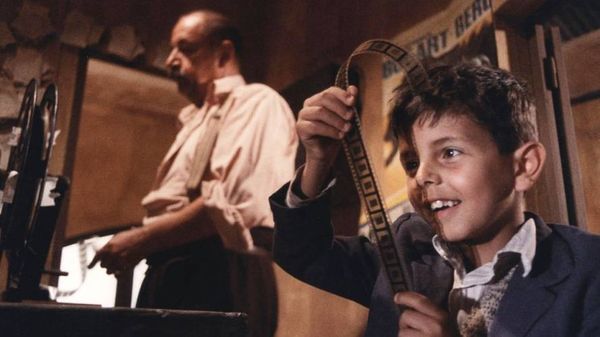 السينما كعلاج: لماذا نحتاج الأفلام في حياتنا؟