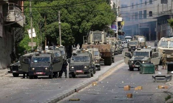 استشهاد فلسطيني وجرح آخر خلال اقتحام قوات الاحتلال لنابلس