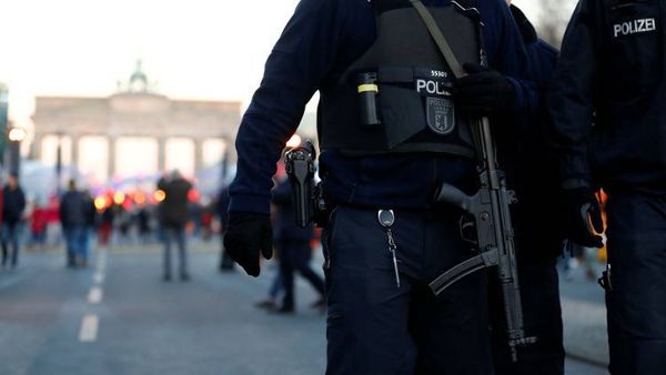 الباكستاني المشتبه به في هجوم برلين: حياتي باتت في خطر