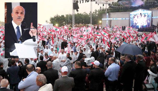 جعجع : 15 سنة اضطهاد وبيوم فزنا بـ 15 نائباً
لماذا يطلب عودة الحزب.. والأسد لا يُريد النازحين ؟
دعا عون «لإنقاذ عهده ... ولا تدخلات خارجيّة في الحكومة»
