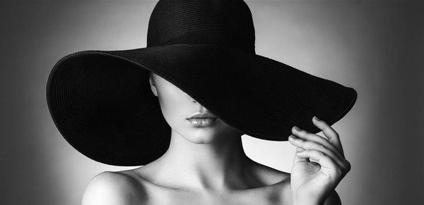 تتمتع بجاذبية عالية.. اليكم أكثر الأبراج غموضاً في العلاقات