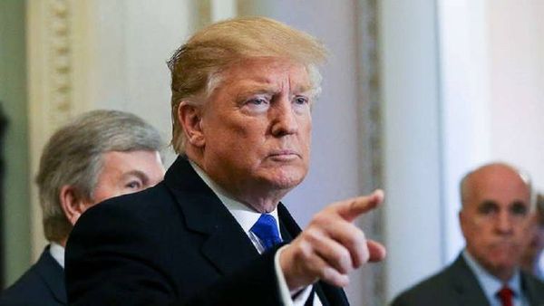 ترامب: لا يمكنكم إقالتي