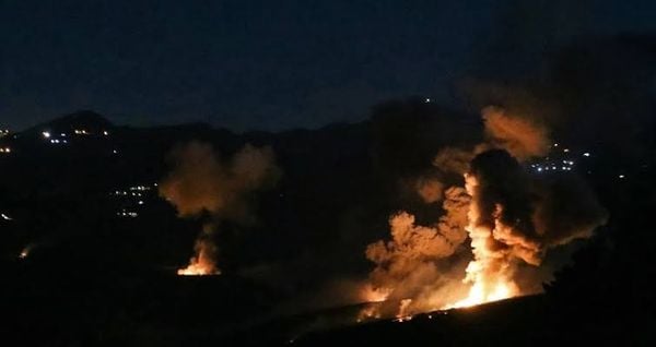 غارات إسرائيلية استهدفت مرتفعات علي الطاهر ووادي زبقين وحي الدير في النبطية الفوقا.