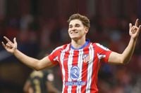 بين برشلونة وأتلتيكو.. سيميوني يحسم موقف ألفاريز
