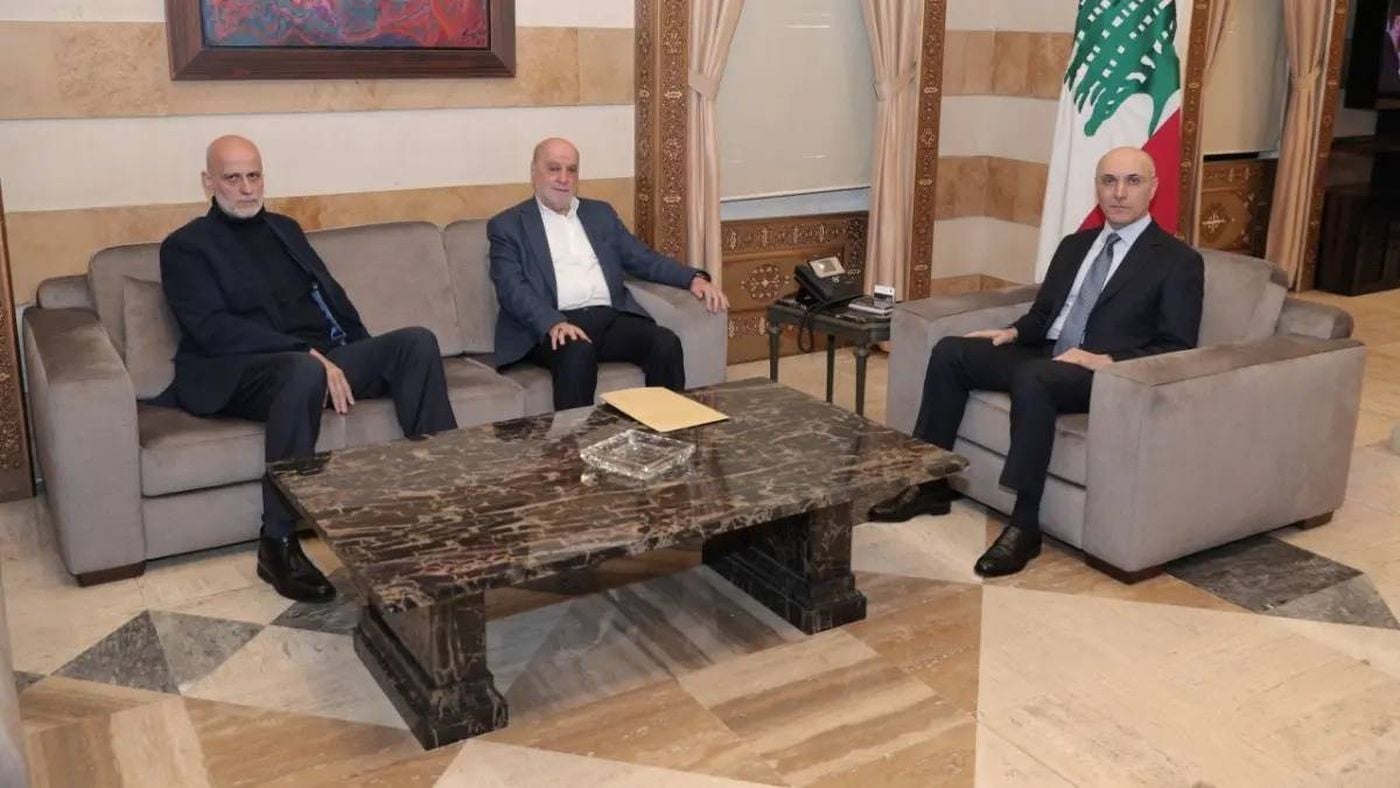 الحجار يستقبل شري ومخاتير الضاحية الجنوبية