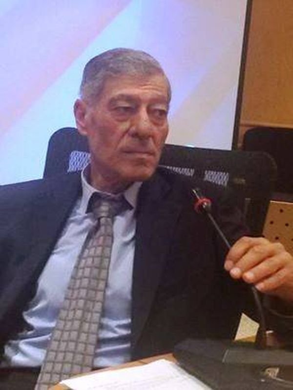 نقابات السائقين وعمال النقل دعوا الى التظاهر رفضا لقرارات وزارة الاشغال