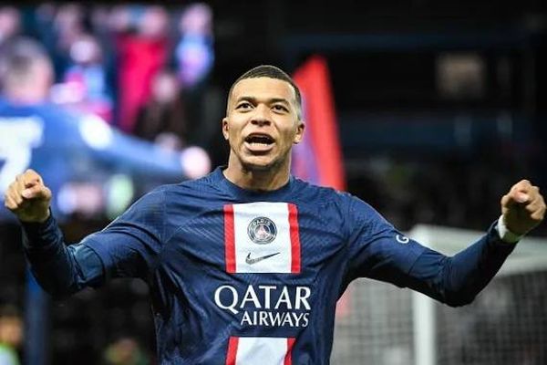 مبابي قائداً لمنتخب فرنسا