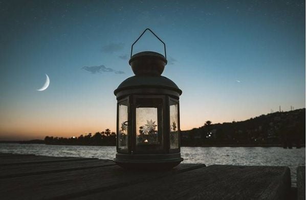 دول عربية وإسلامية تعلن غدا السبت أول أيام شهر رمضان